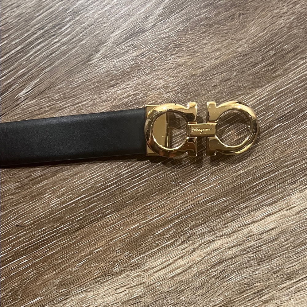 Salvatore Ferragamo Black Belt with Gold Buckle - Picture 4 of 6